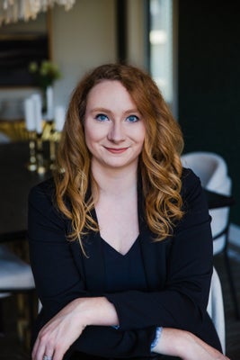 Portrait of Rebecca Peckover, Associate.